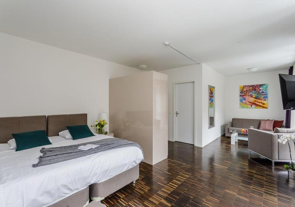 Swiss Star Home Illnau-Effretikon 외부 사진